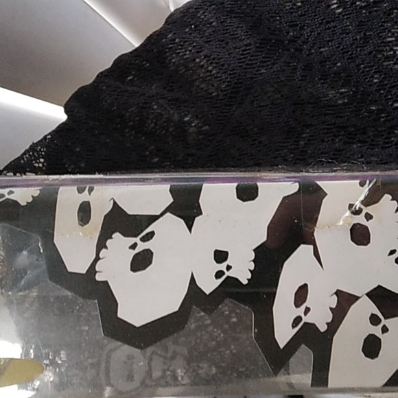 Bleeding Ege GOTHS "Morbida" doll - Picture 6 of 9